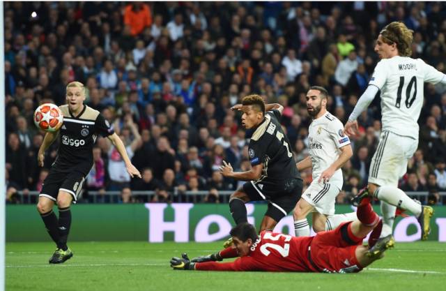 利国家队的 利国家队的